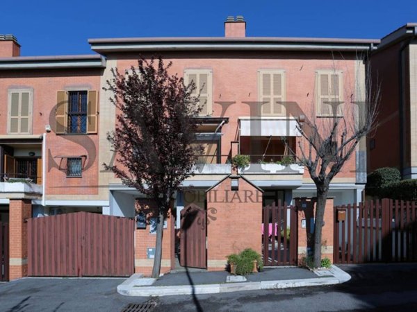 casa indipendente in vendita a Genzano di Roma