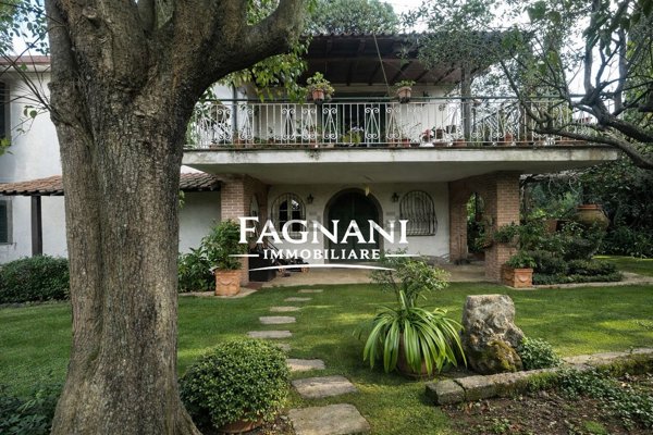 casa indipendente in vendita a Genzano di Roma