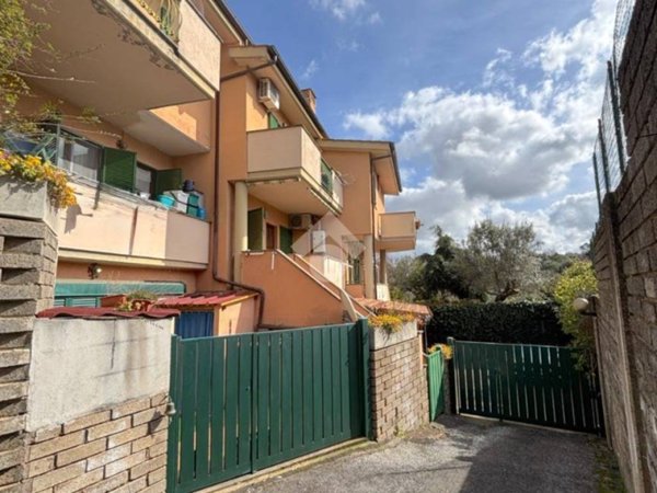 appartamento in vendita a Genzano di Roma in zona Landi