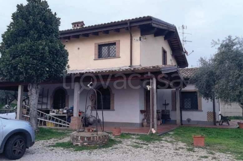 casa indipendente in vendita a Genzano di Roma