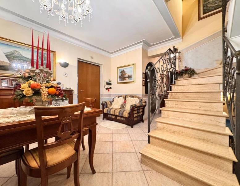 casa indipendente in vendita a Genzano di Roma