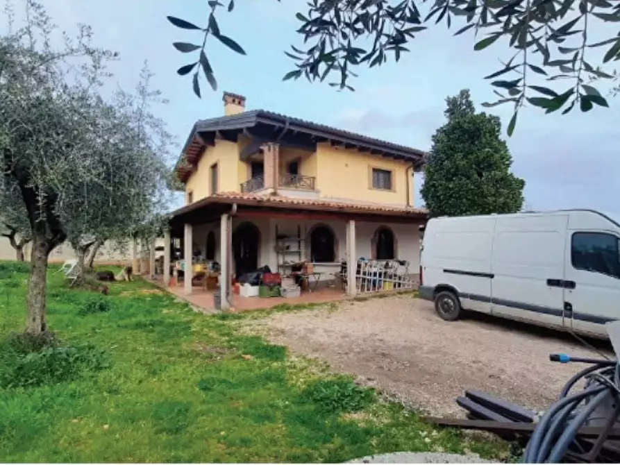 casa indipendente in vendita a Genzano di Roma