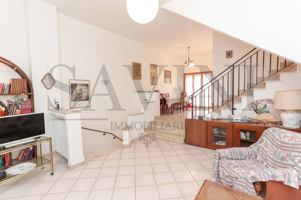 casa indipendente in vendita a Genzano di Roma
