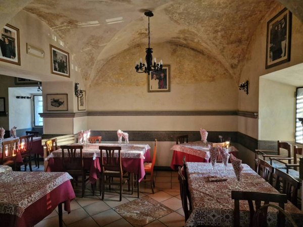 intera palazzina in vendita a Genzano di Roma