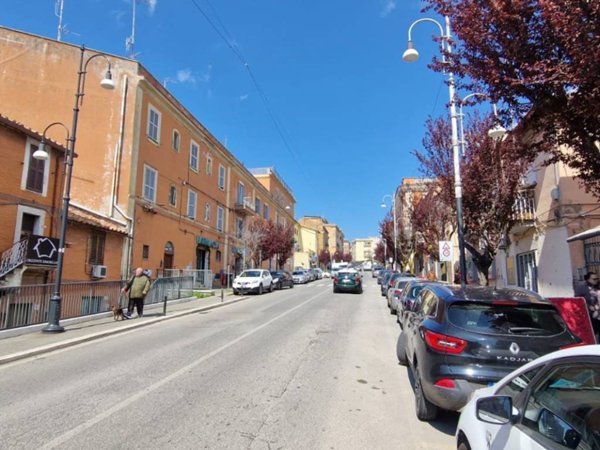 negozio in vendita a Genzano di Roma