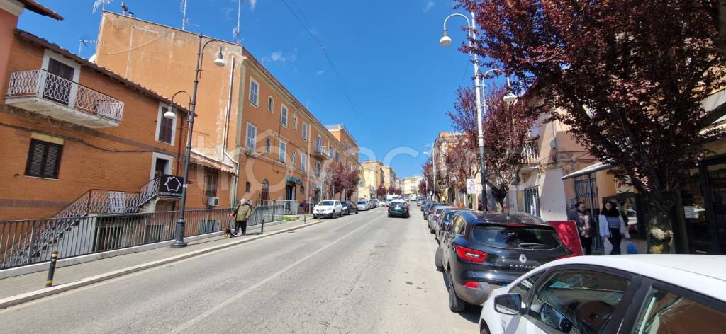 negozio in vendita a Genzano di Roma