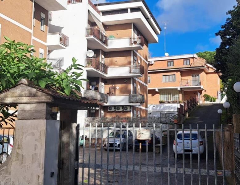 ufficio in vendita a Genzano di Roma
