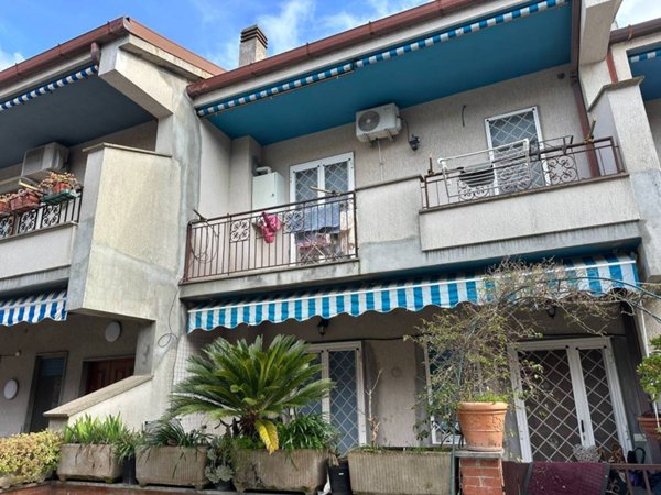 casa indipendente in vendita a Genzano di Roma