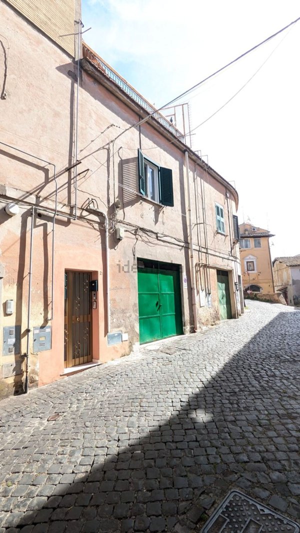 appartamento in vendita a Genzano di Roma