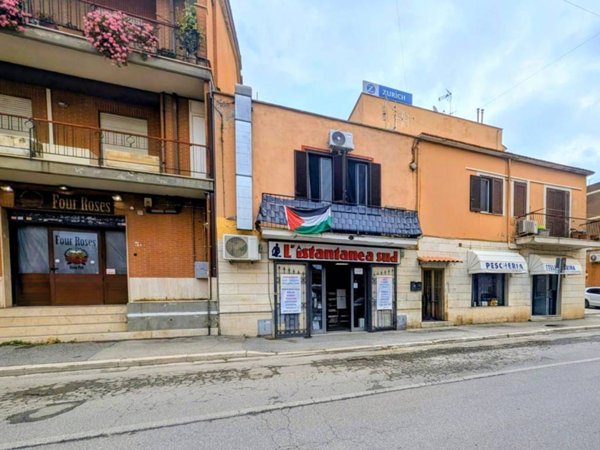 negozio in vendita a Genzano di Roma