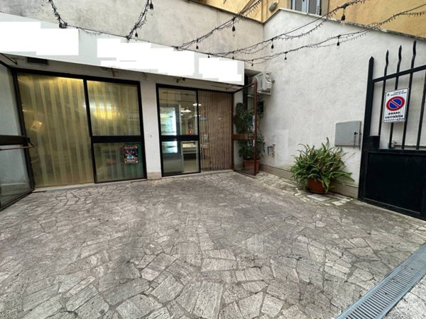 negozio in vendita a Genzano di Roma
