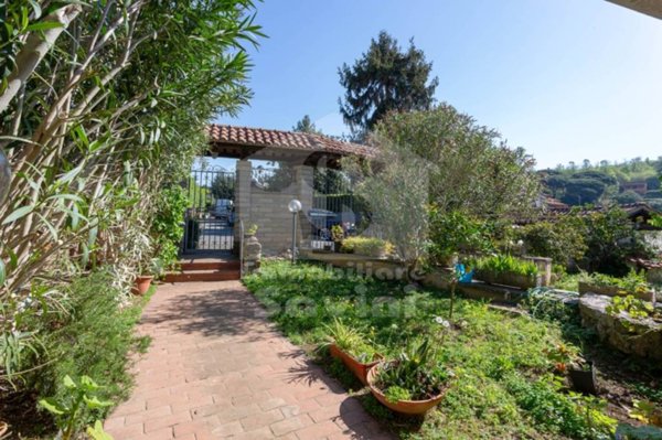 casa indipendente in vendita a Genzano di Roma