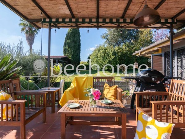 casa indipendente in vendita a Genzano di Roma