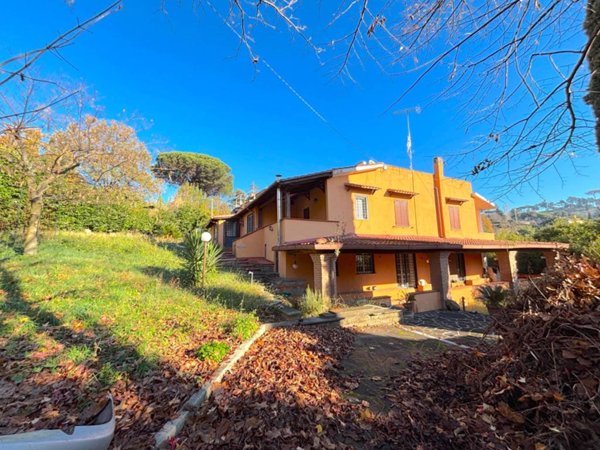 casa indipendente in vendita a Genzano di Roma