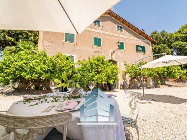 casa indipendente in vendita a Genzano di Roma