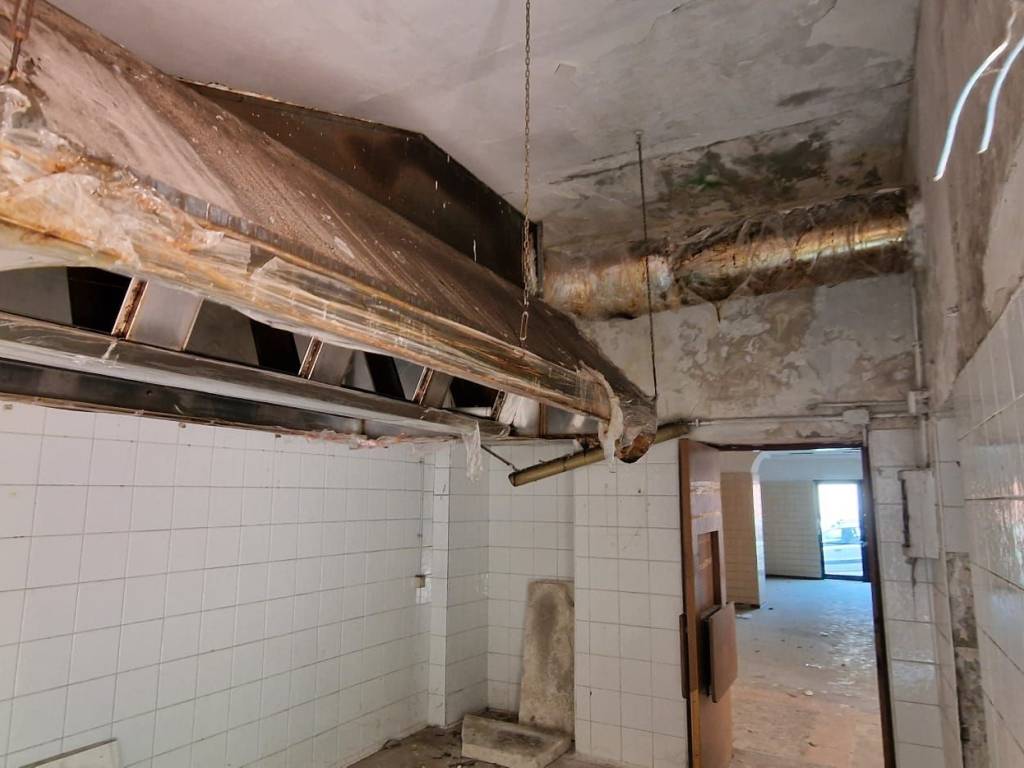 negozio in vendita a Genzano di Roma