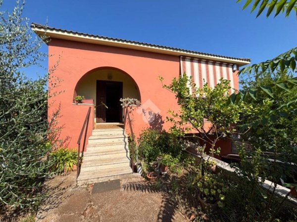 casa indipendente in vendita a Genzano di Roma in zona Landi