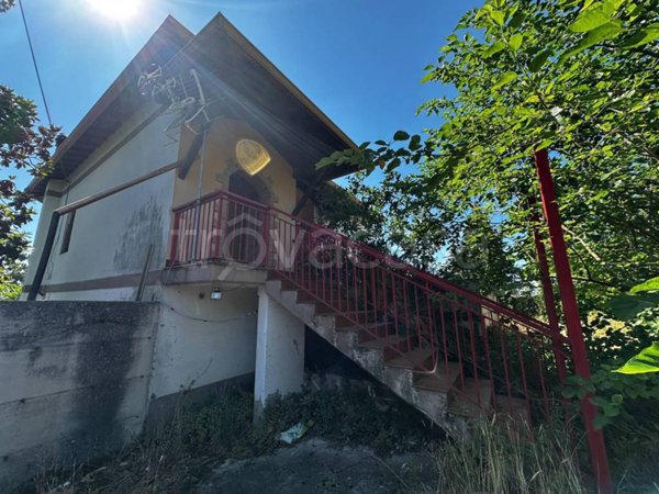 casa indipendente in vendita a Genzano di Roma