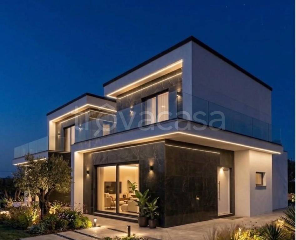 casa indipendente in vendita a Genzano di Roma in zona Colle di Cicerone
