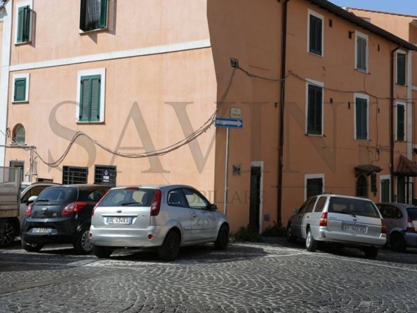 negozio in vendita a Genzano di Roma
