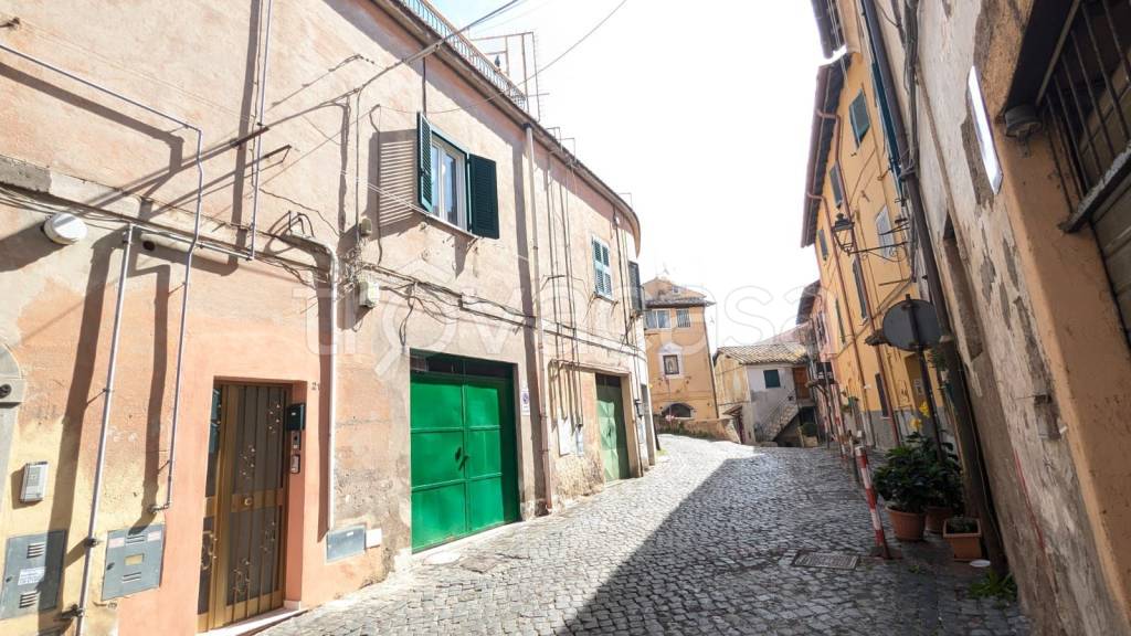 appartamento in vendita a Genzano di Roma