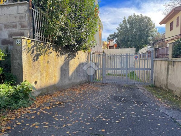 box auto in vendita a Genzano di Roma