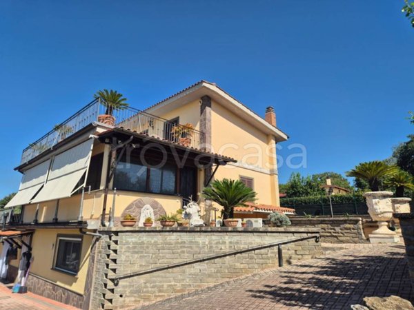 casa indipendente in vendita a Genzano di Roma