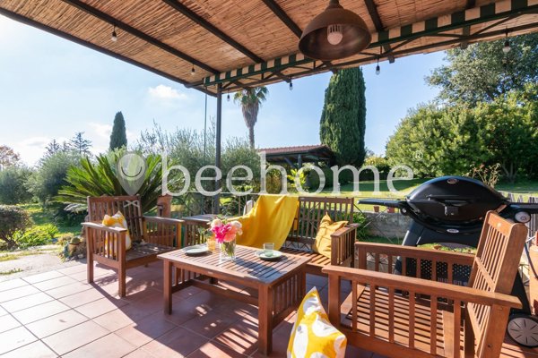 casa indipendente in vendita a Genzano di Roma
