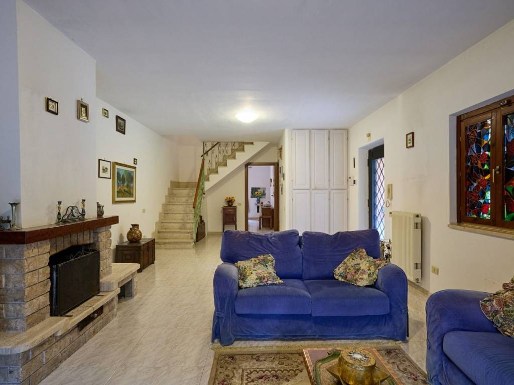 casa indipendente in vendita a Genzano di Roma in zona Landi