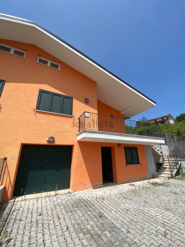 casa indipendente in vendita a Gerano