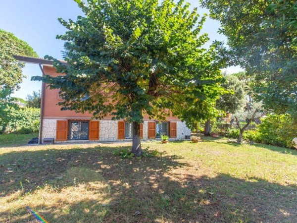 casa indipendente in vendita a Grottaferrata