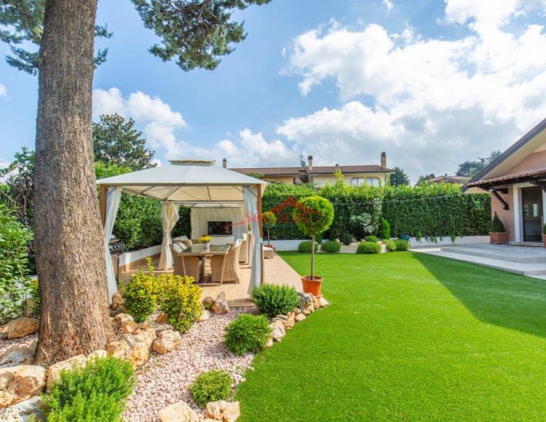 casa indipendente in vendita a Grottaferrata