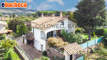 casa indipendente in vendita a Grottaferrata