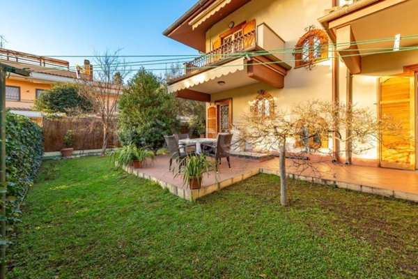 casa indipendente in vendita a Grottaferrata