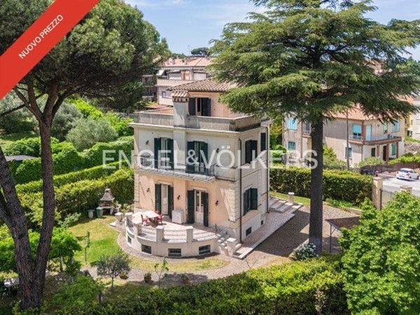 casa indipendente in vendita a Grottaferrata in zona Molara