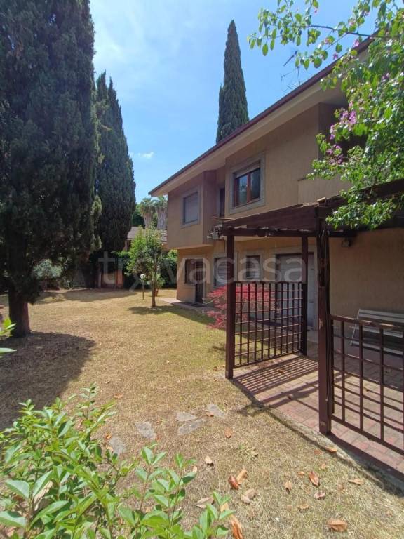 casa indipendente in vendita a Grottaferrata