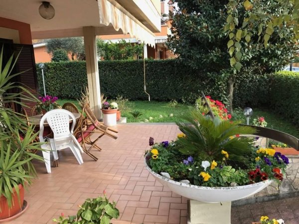 casa indipendente in vendita a Grottaferrata