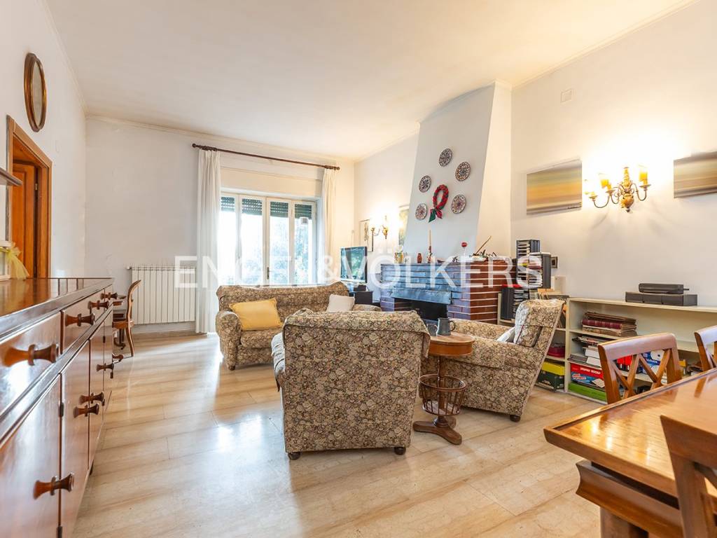 casa indipendente in vendita a Grottaferrata