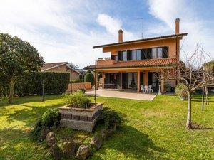 casa indipendente in vendita a Grottaferrata