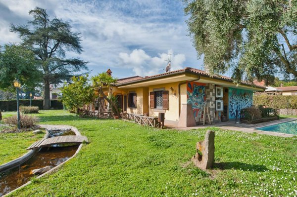 casa indipendente in vendita a Grottaferrata