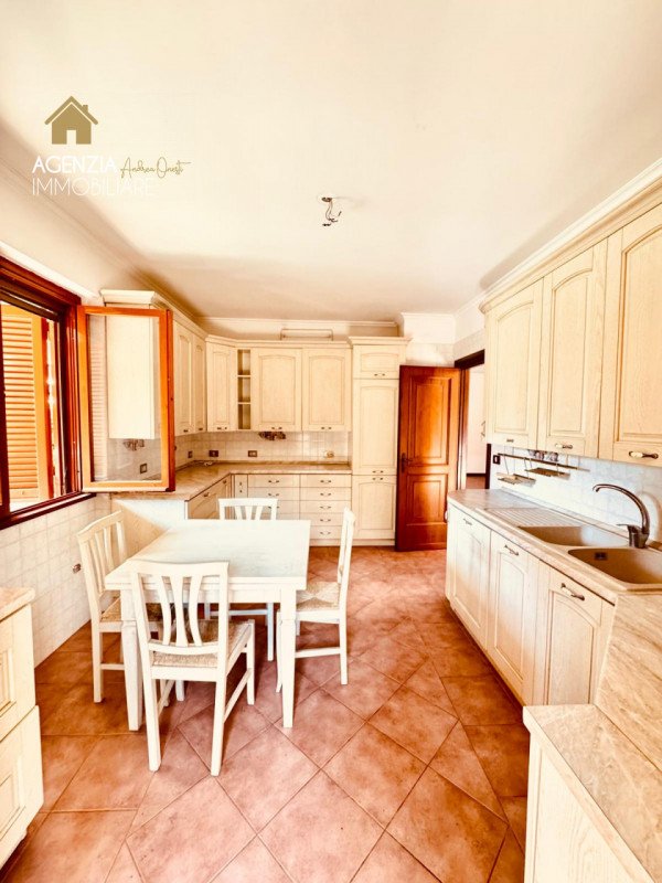 casa indipendente in vendita a Grottaferrata