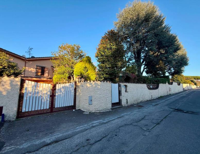 casa indipendente in vendita a Grottaferrata