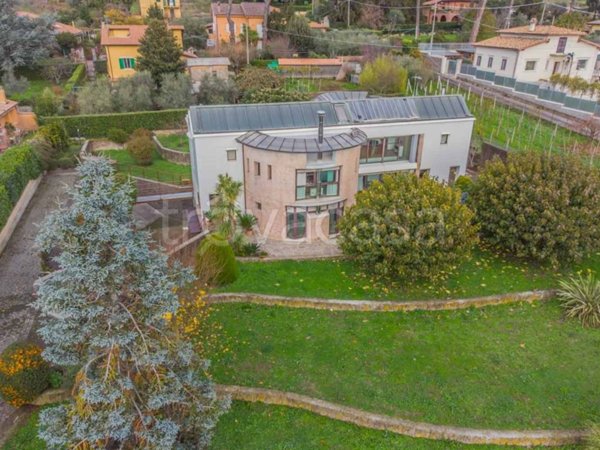 casa indipendente in vendita a Grottaferrata
