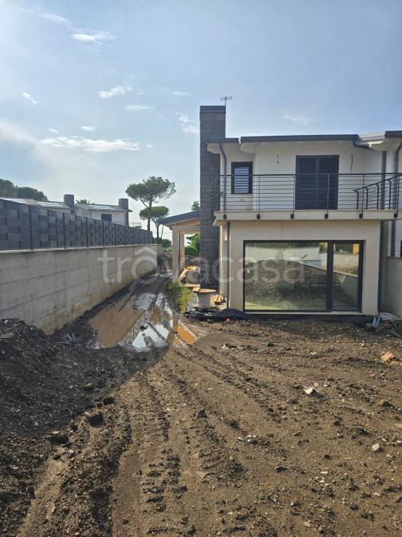 casa indipendente in vendita a Grottaferrata