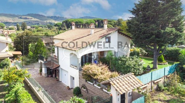 casa indipendente in vendita a Grottaferrata