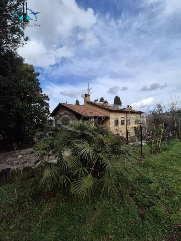 casa indipendente in vendita a Grottaferrata