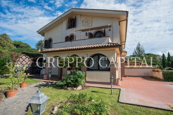 casa indipendente in vendita a Grottaferrata