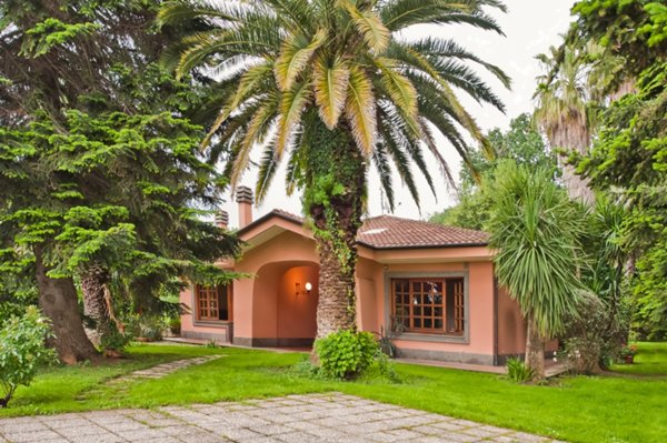 casa indipendente in vendita a Grottaferrata in zona Molara