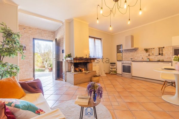 casa indipendente in vendita a Grottaferrata