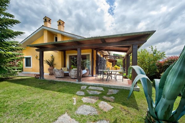 casa indipendente in vendita a Grottaferrata